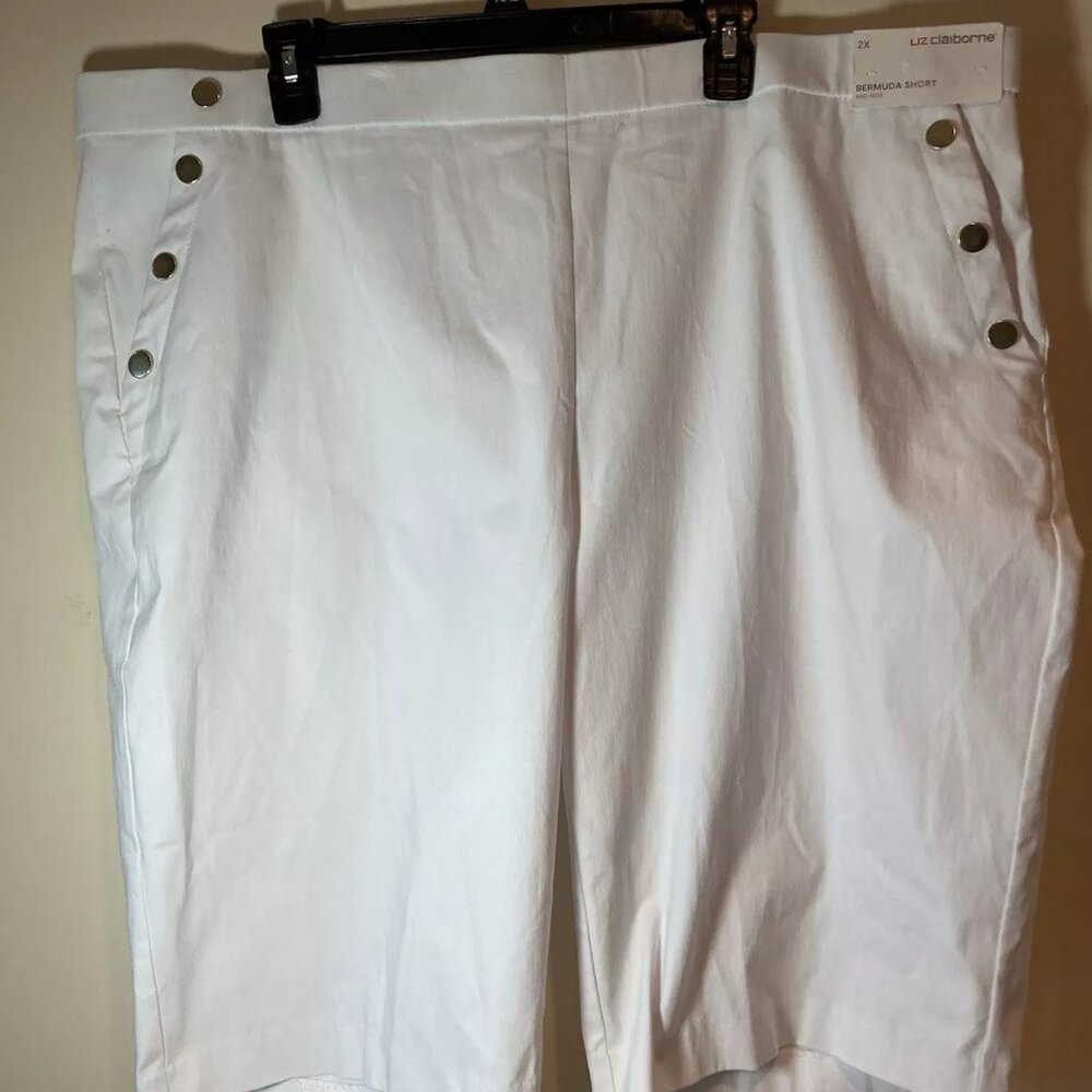 Liz Claiborne Size 2X White Bermuda Short Mid Rise Elastic Waist NEW With Tag